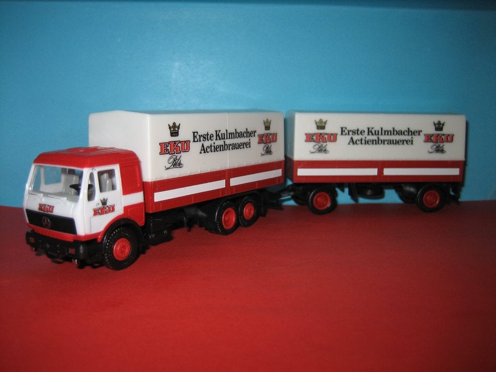 EKU-Kulmbacher  MERCEDES combi  Herpa, Ophalen of Verzenden, Zo goed als nieuw, Bus of Vrachtwagen, Herpa