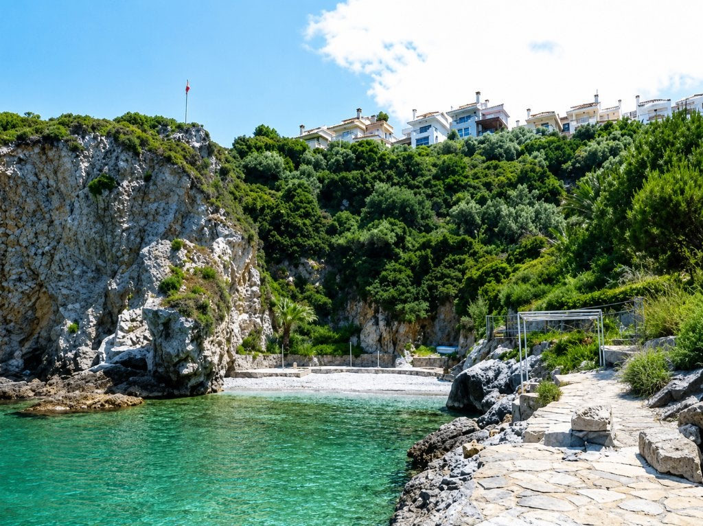 Foto 4 van vakantievilla vrijstaand 50 meter van het strand. Kusadasi