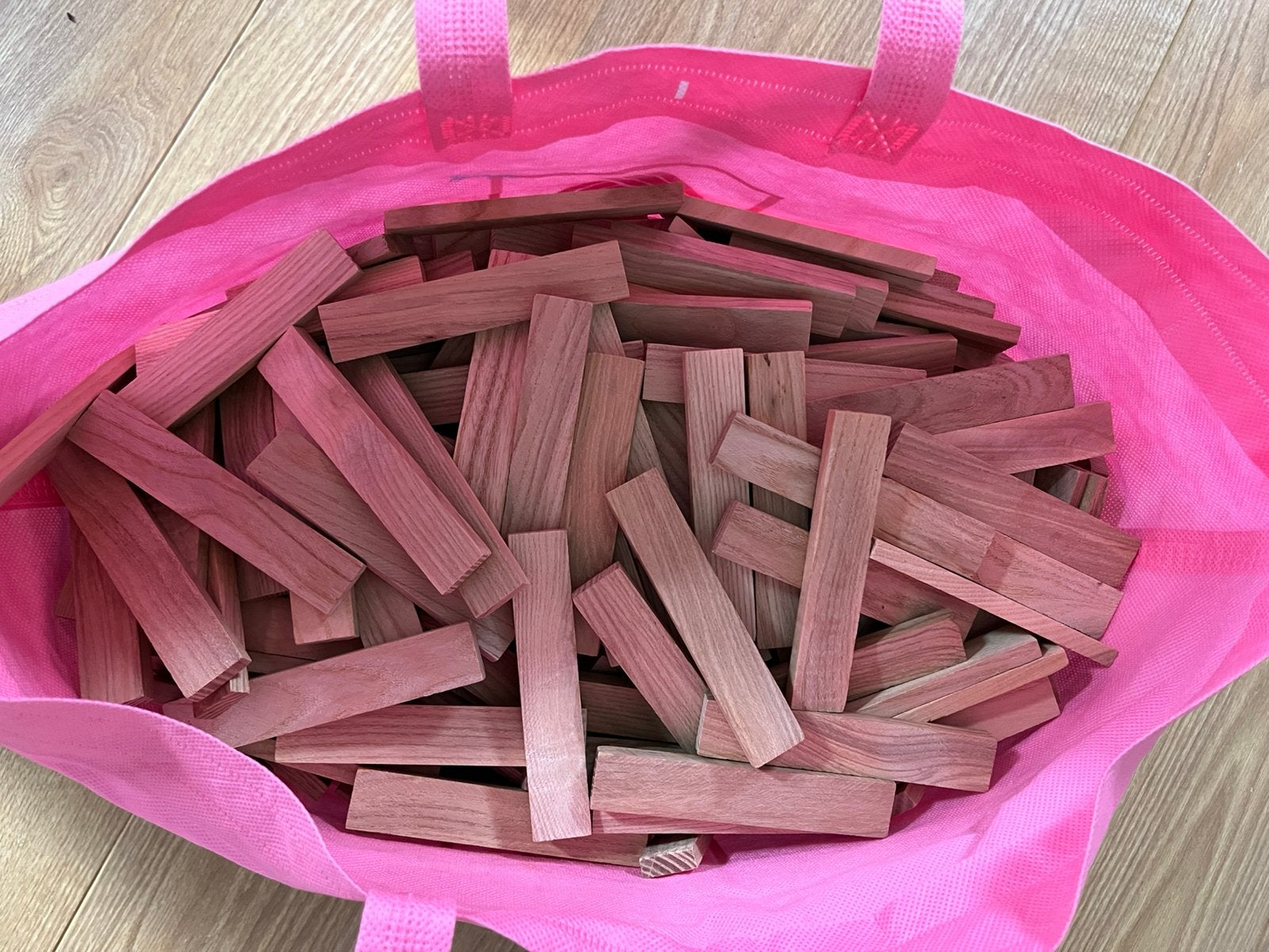 Houten blokjes voor bouwen of knutselen - Grote zak, Ophalen, Gebruikt, Overige merken