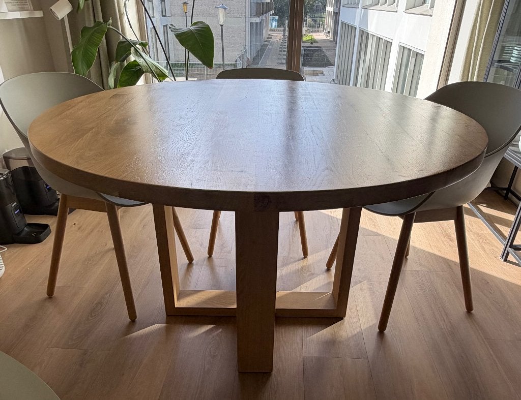 Foto 4 van eettafel massief eikenhout