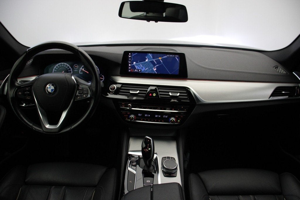 Bmw 5-SERIE Sedan 520i High Executive Edition - Digitaal Coc, Automaat, 1998 cc, Achterwielaandrijving, 4 cilinders