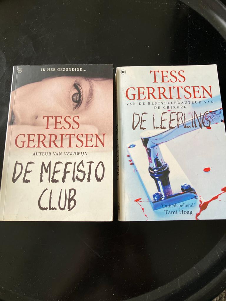 Tess Gerritsen: De Mefisto Club & De Leerling (thriller), Ophalen of Verzenden, Gelezen, Nederland