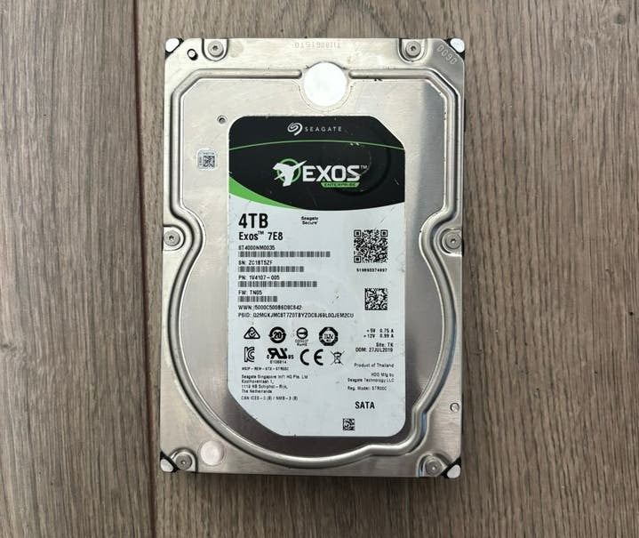 Seagate EXOS 4TB, Ophalen of Verzenden, Gebruikt, Desktop