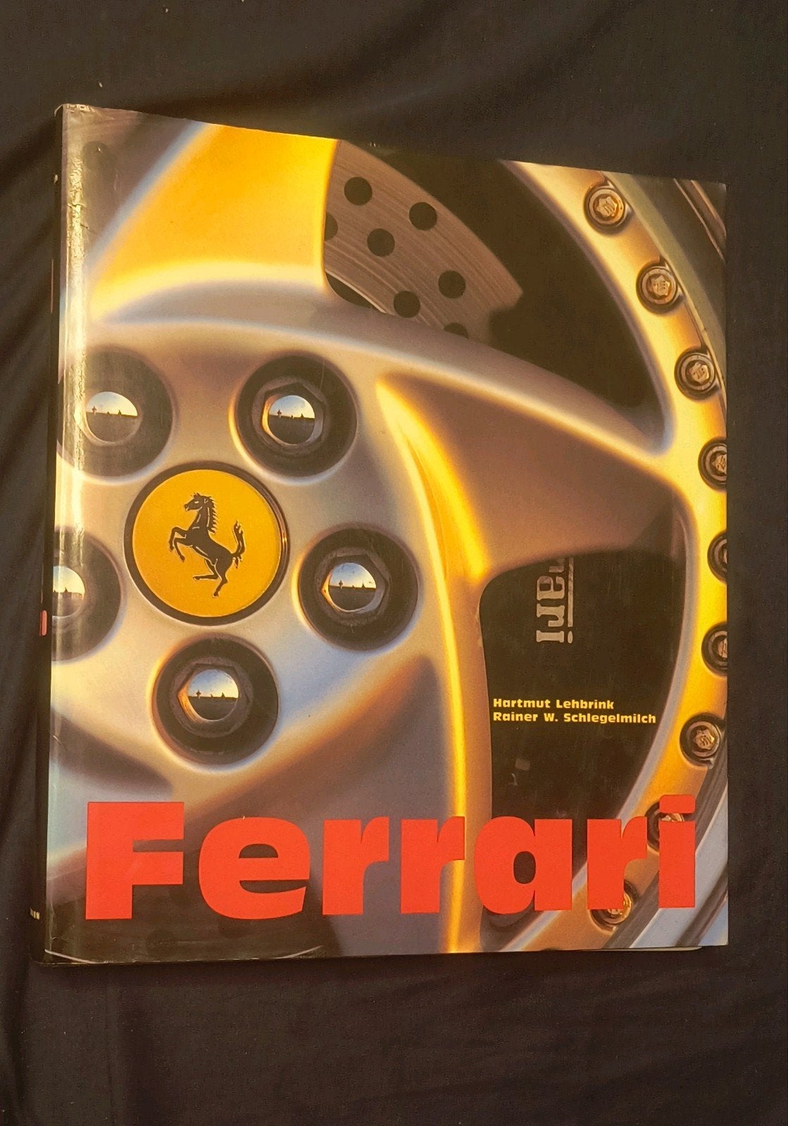 Ferrari Boek - Geschiedenis en Modellen, Boeken, Auto's | Boeken, Ophalen of Verzenden, Zo goed als nieuw, Ferrari, Onbekend