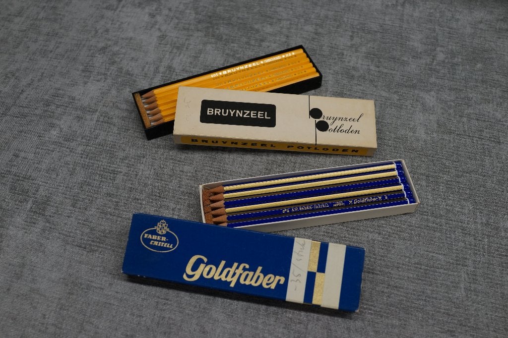 Vintage NOS Potloden Faber Castell Gold Faber / Bruynzeel, Hobby en Vrije tijd, Ophalen of Verzenden, Nieuw, Potlood of Stift