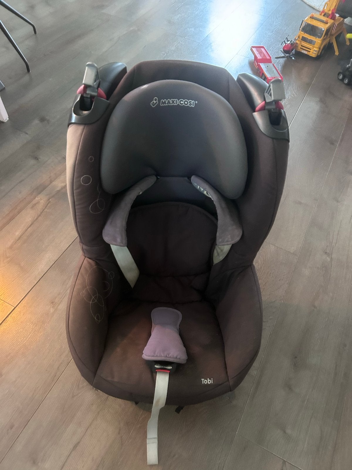 Maxi-Cosi Tobi autostoel - Veilig en comfortabel, Ophalen, Verstelbare rugleuning, 9 t/m 18 kg, Maxi-Cosi