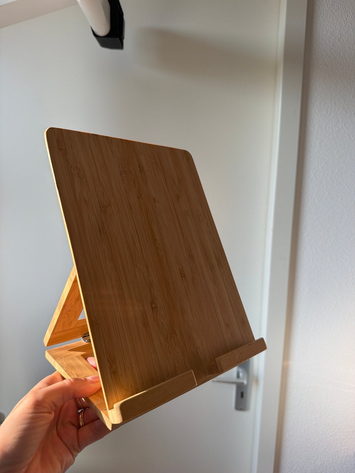 Bamboe standaard voor tablet, boek of kookboek, Hout, Ophalen of Verzenden, Zo goed als nieuw, Modern