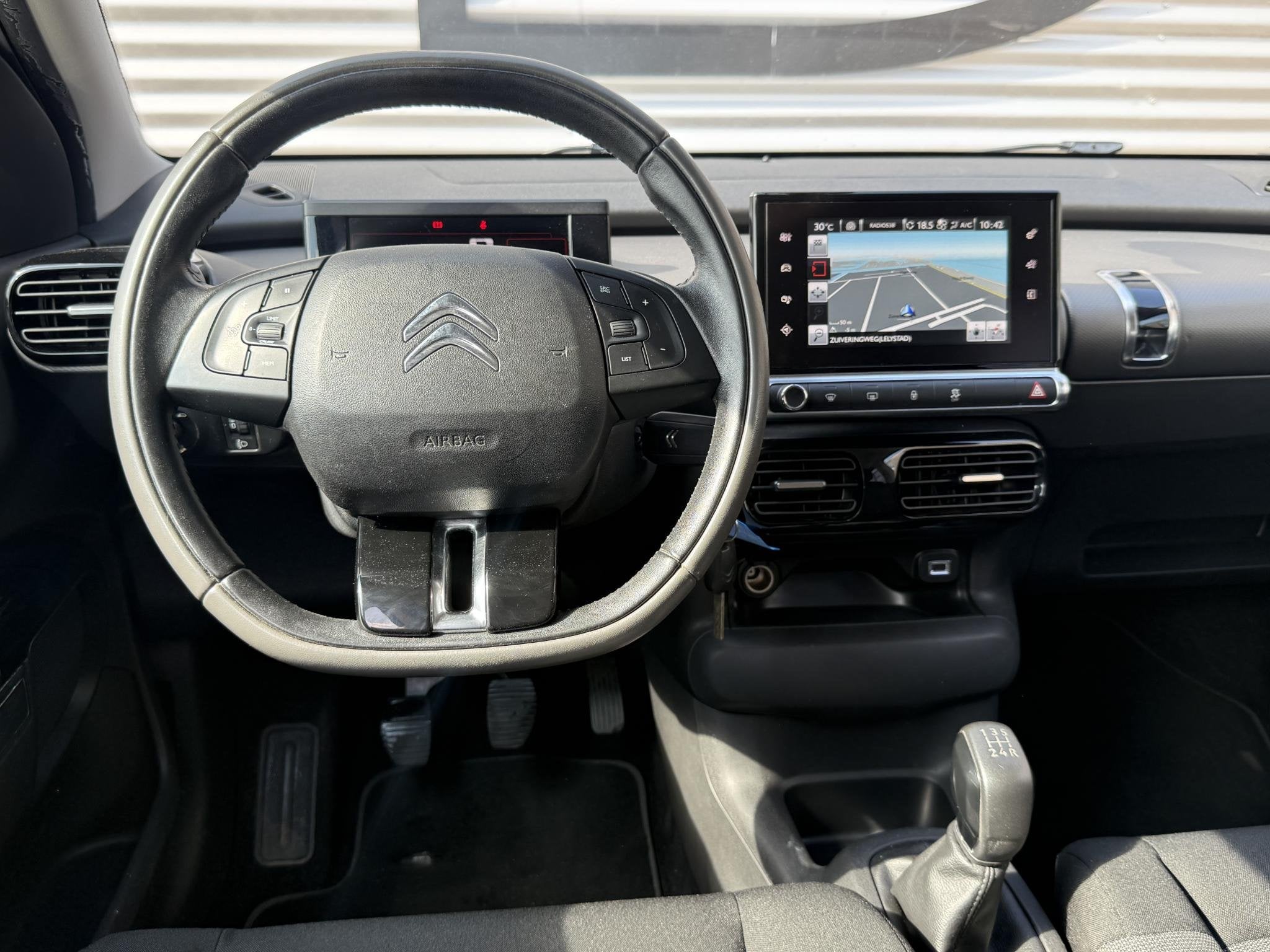 Citroen C4 Cactus 1.2 PureTech Feel Navi|Trekhaak|Clima|Crui, Auto's, Voorwielaandrijving, Stof, Gebruikt, Euro 6