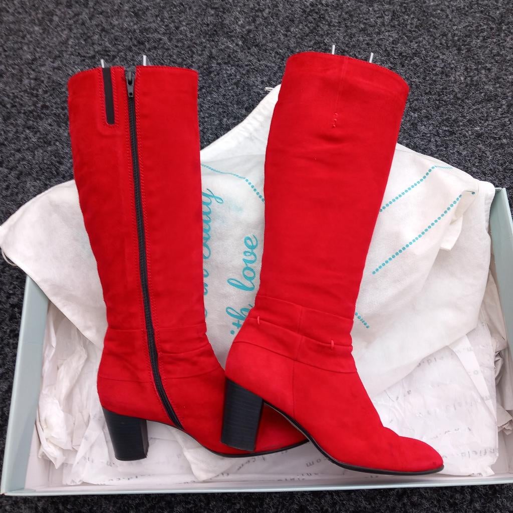 Mooie rode suede laarzen 38, Ophalen of Verzenden, Zo goed als nieuw, Rood, Hoge laarzen