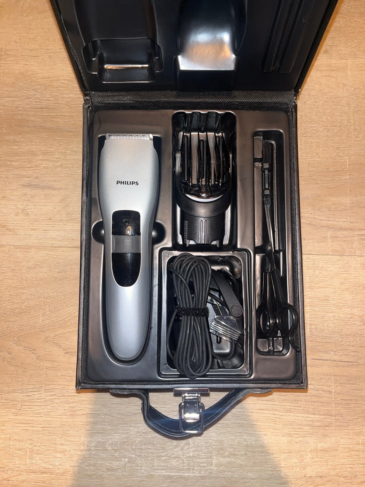 Philips Tondeuse Set met Koffer, Ophalen of Verzenden, Gebruikt, Tondeuse