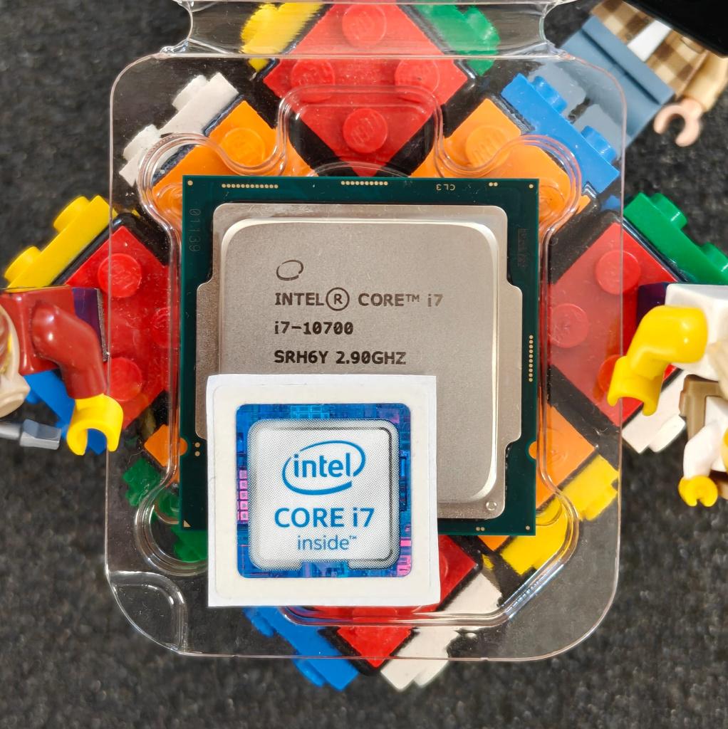 Intel Core i7-10700 Processor, Computers en Software, Processors, Zo goed als nieuw, 8-core, 4 Ghz of meer, Ophalen of Verzenden