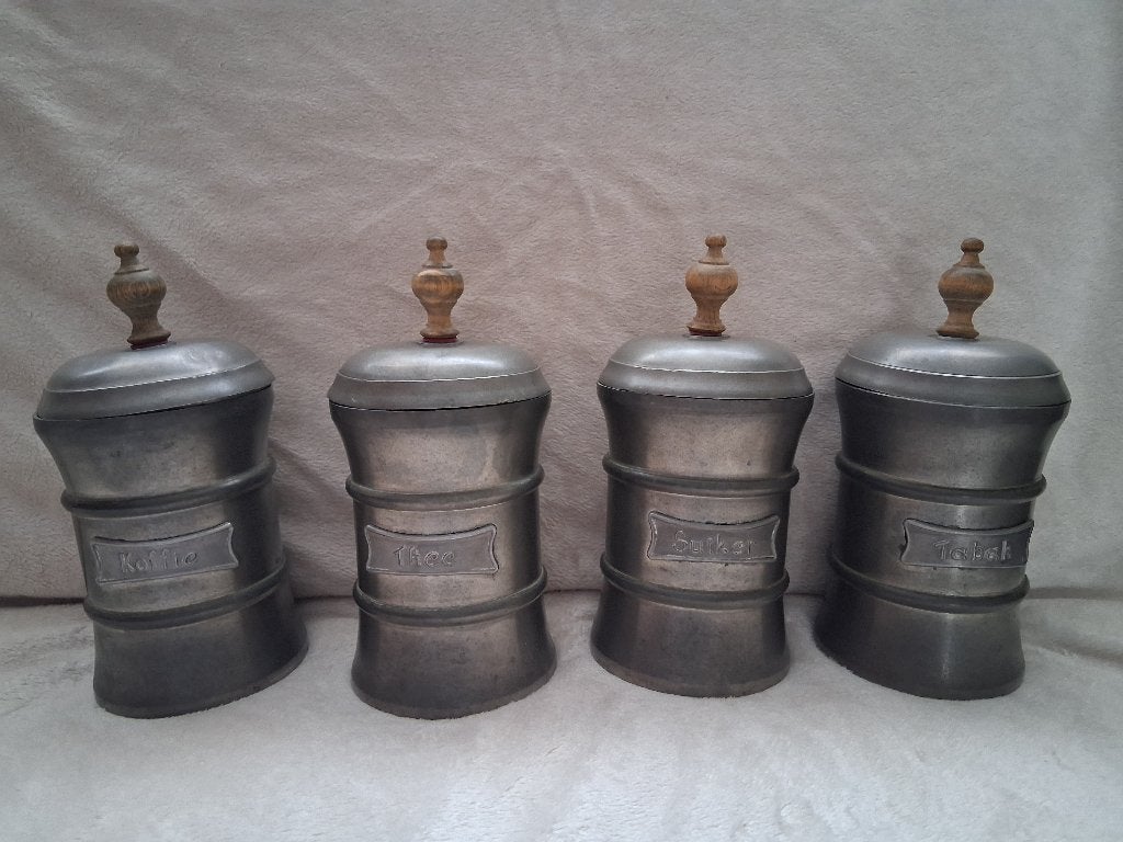 4 Antiek Tinnen "Voorraad Busjes"., Ophalen