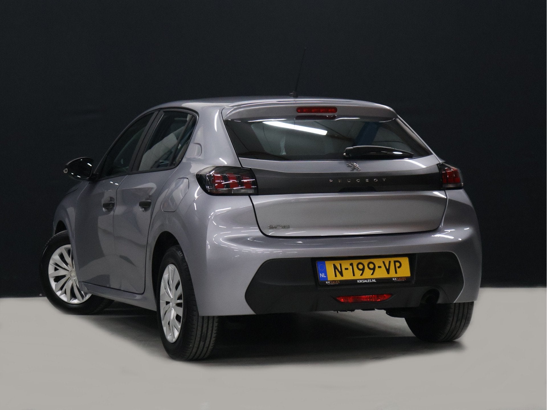 Peugeot 208 1.2 PureTech Like [CRUISE CONTROL, AIRCO, BLUETO, Voorwielaandrijving, Dealer onderhouden, Stof, 1199 cc