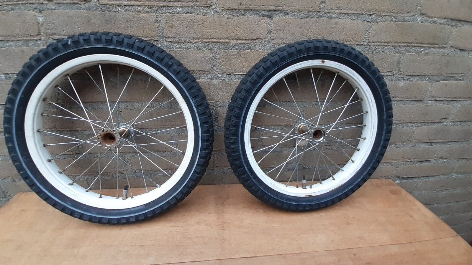 Set van 2 kinderfietswielen met banden 16x2.4, Wiel, Gebruikt, Onbekend, Kinderfiets