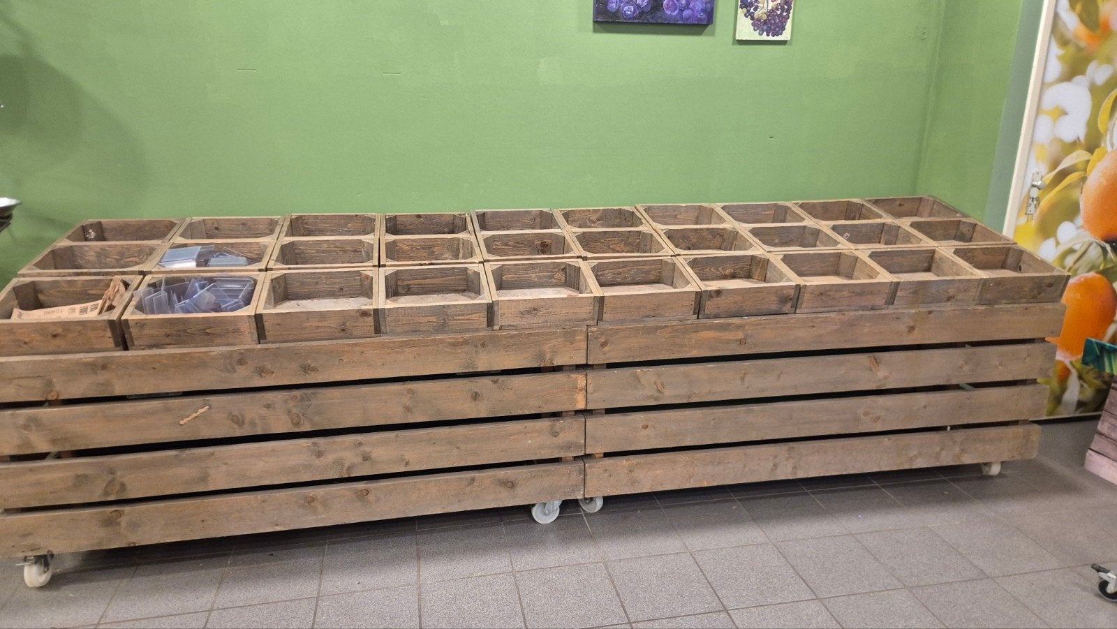 Houten displaykratten op wielen voor winkel of markt, Ophalen, Gebruikt, 100 cm of meer, 60 cm of meer