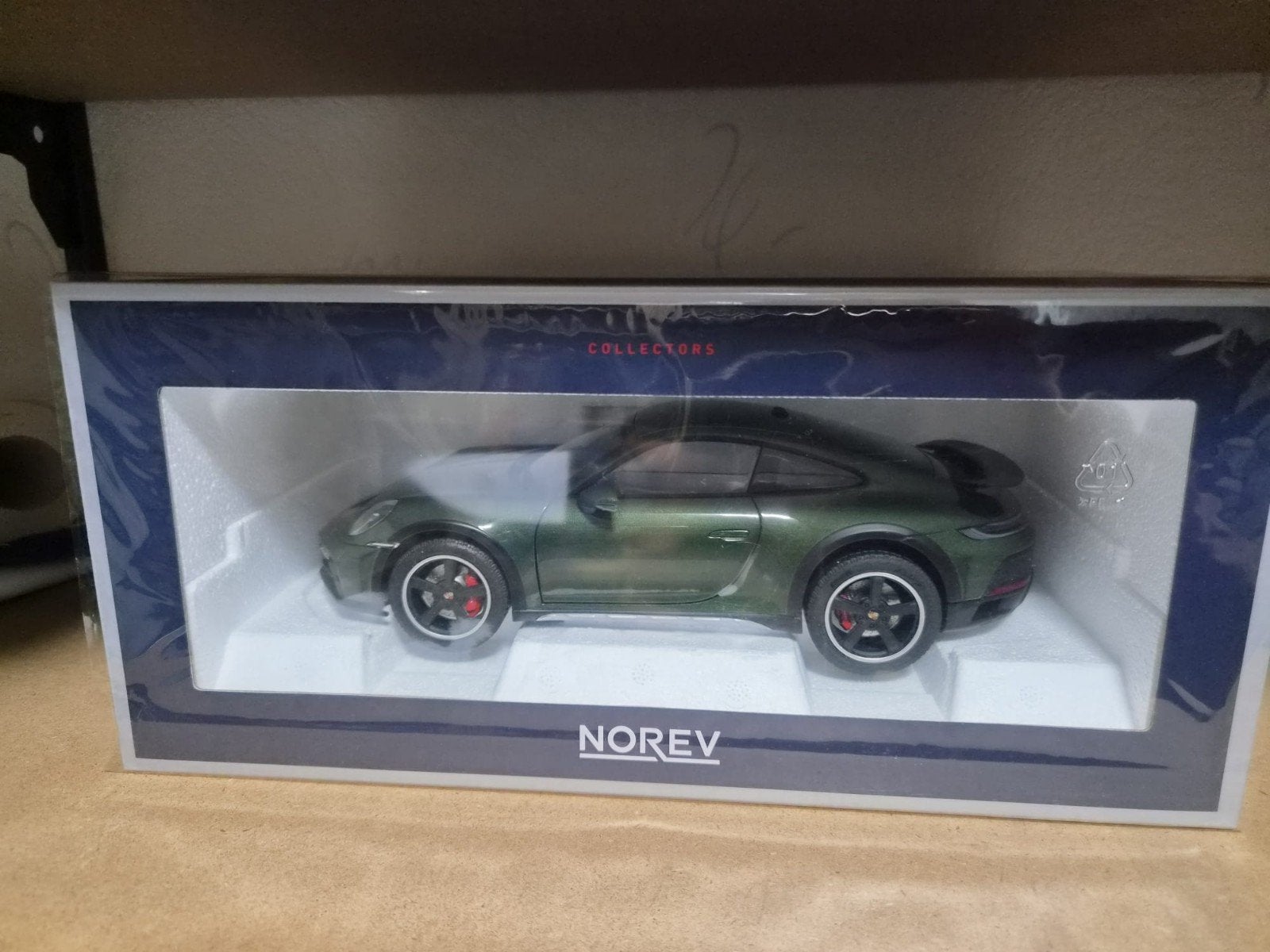 Porsche Cayman Dakar Green 2023 (Norev), Hobby en Vrije tijd, Ophalen of Verzenden, Nieuw, Auto, Norev
