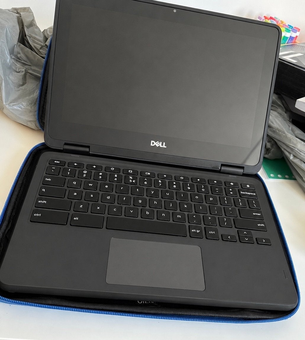 Dell Chromebook Touchscreen met oplader, hoes en muis, Ophalen, Qwerty, Touchscreen, 32 GB of minder