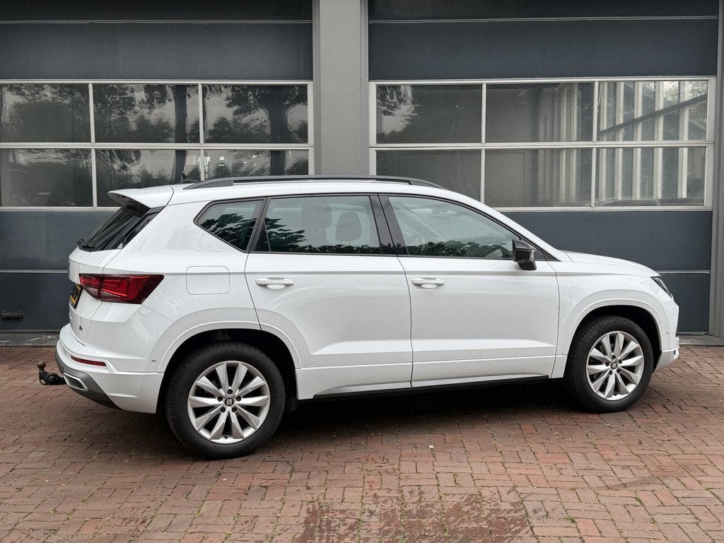 SEAT Ateca 1.5 TSI FR Business Intense | LED | Pano | Clima, 4 cilinders, Automatische klimaatregeling, Ateca, Wit