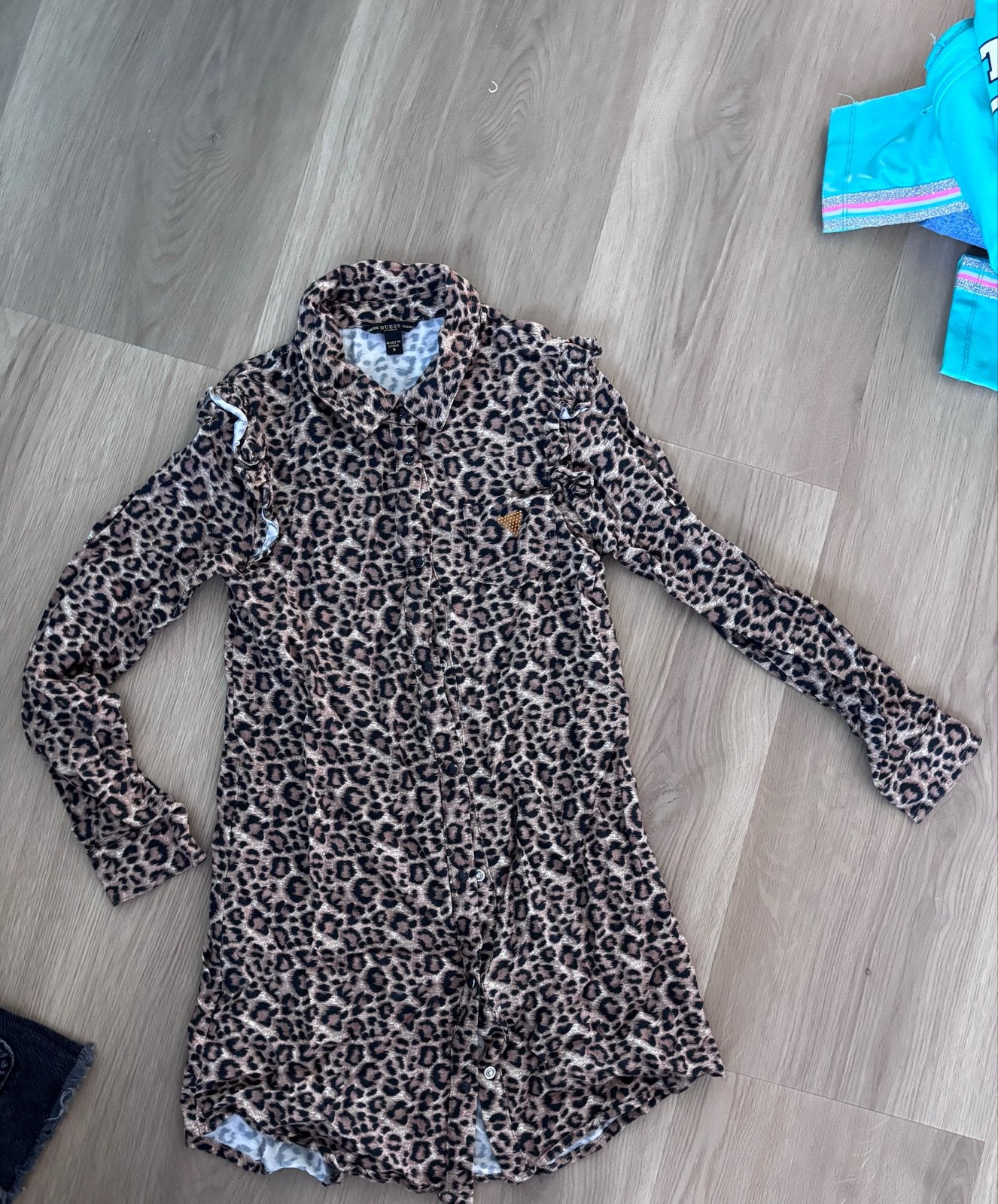 Guess jurk met luipaardprint - maat 128, Ophalen of Verzenden, Zo goed als nieuw, Meisje, Jurk of Rok