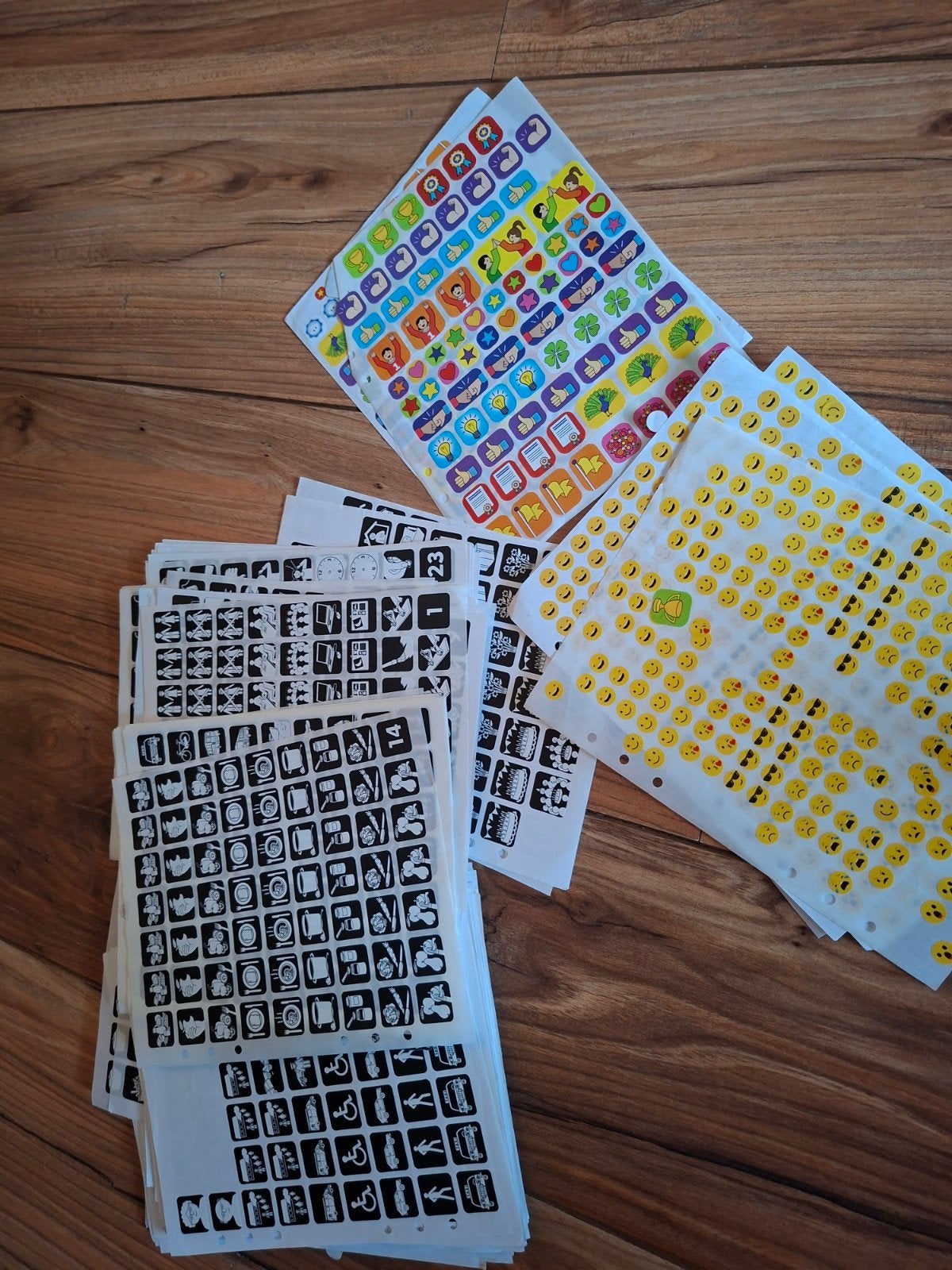 Grote collectie pictogrammen en emoji stickervellen, Ophalen of Verzenden, Nieuw, Overige typen