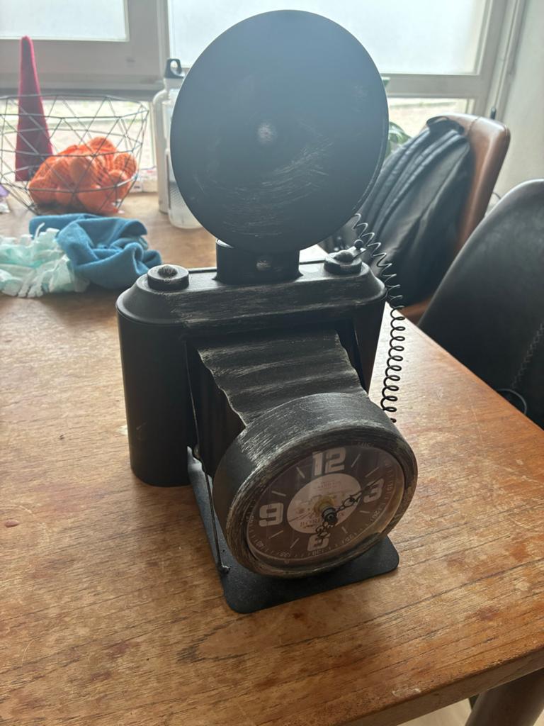Unieke camera klok- vintage stijl, Huis en Inrichting, Ophalen, Gebruikt