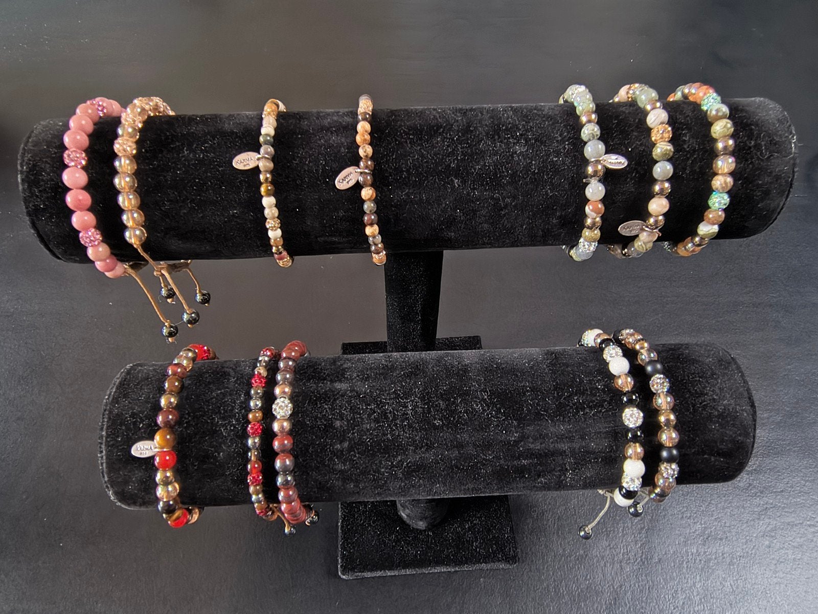 12 Karma Armbandjes met Zilveren Merklabel, Sieraden, Tassen en Uiterlijk, Overige kleuren, Met bedels of kralen, Nieuw, Ophalen of Verzenden