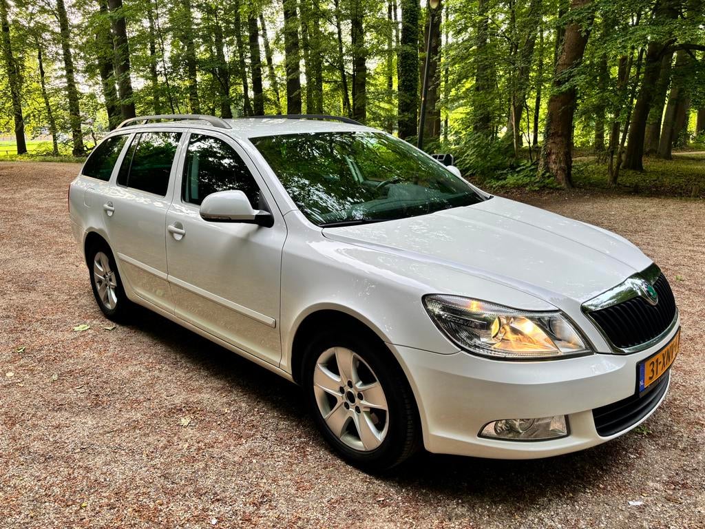 Skoda Octavia Combi 1.2 TSI 77KW Clima Navi Cruise, Auto's, Skoda, Particulier, Octavia, Benzine, B, Hatchback, Handgeschakeld