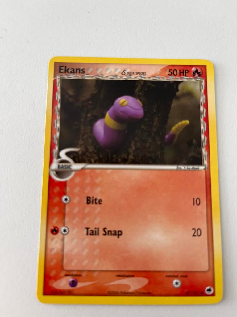Ekans Pokémon Kaart:47/101 Dragon Frontiers, Hobby en Vrije tijd, Verzamelkaartspellen | Pokémon, Zo goed als nieuw, Losse kaart