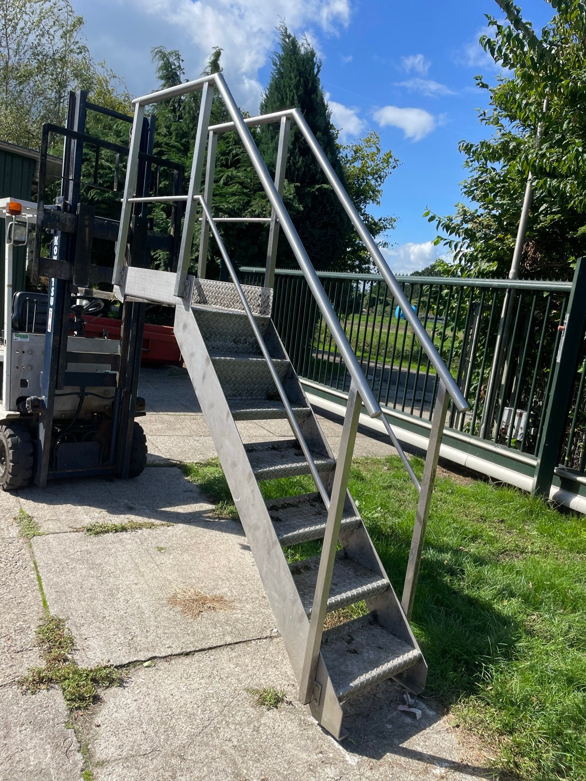 Stevige RVS trap met leuning, Ophalen, Gebruikt, Trap, Minder dan 2 meter