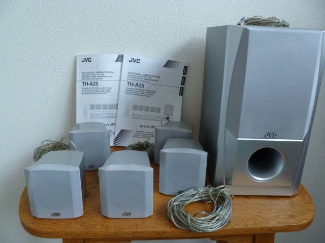 Set JVC geluidspeakers: 1 Sub woofer, 5 kleine luidsprekers., Ophalen, Gebruikt, JVC, Surroundset