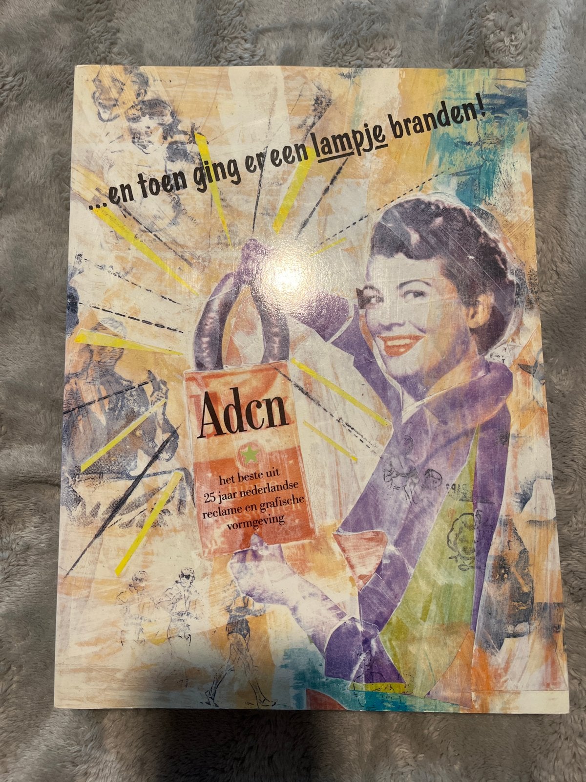 Adcn: 25 jaar Nederlandse reclame en grafische vormgeving, Boeken, Ophalen of Verzenden, Zo goed als nieuw, Overige onderwerpen