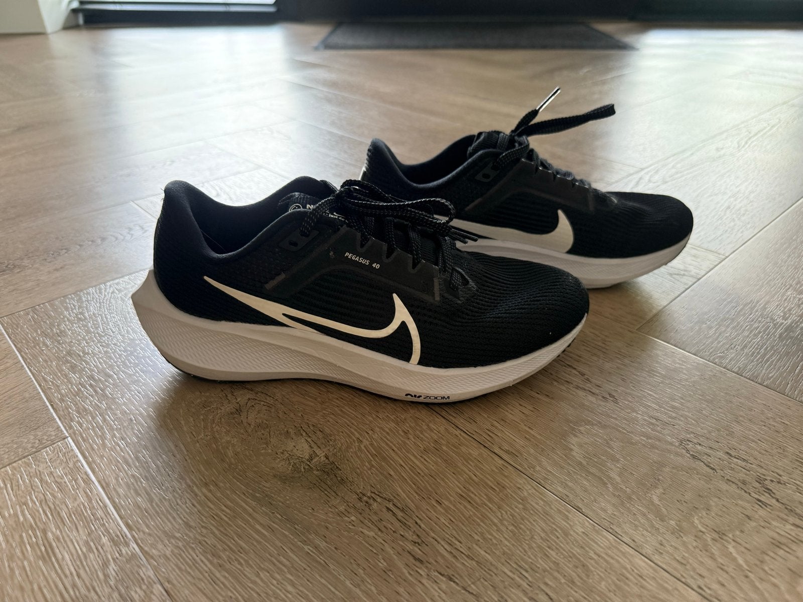 Nike Pegasus 40 Hardloopschoenen - Zo goed als nieuw, Ophalen of Verzenden, Zo goed als nieuw, Hardlopen, Hardloopschoenen