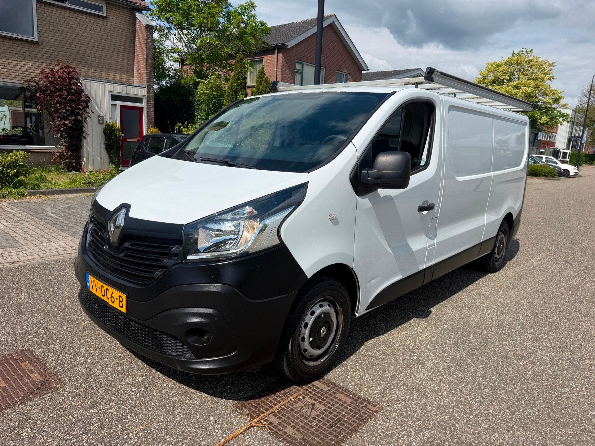 Renault Trafic 1.6 dCi T29 L2H1 Générique, Auto's, Bestelauto's, Voorwielaandrijving, Euro 5, 15 km/l, Gebruikt