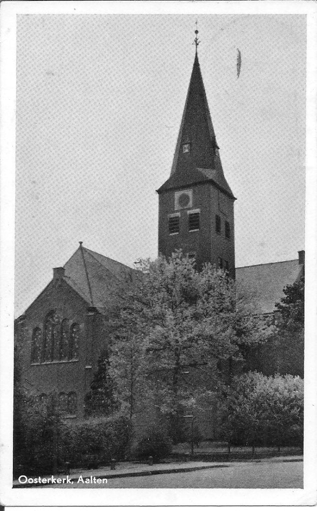 Oosterkerk, Aalten - Oude Ansichtkaart, Ophalen of Verzenden, 1940 tot 1960, Gelopen, Gelderland