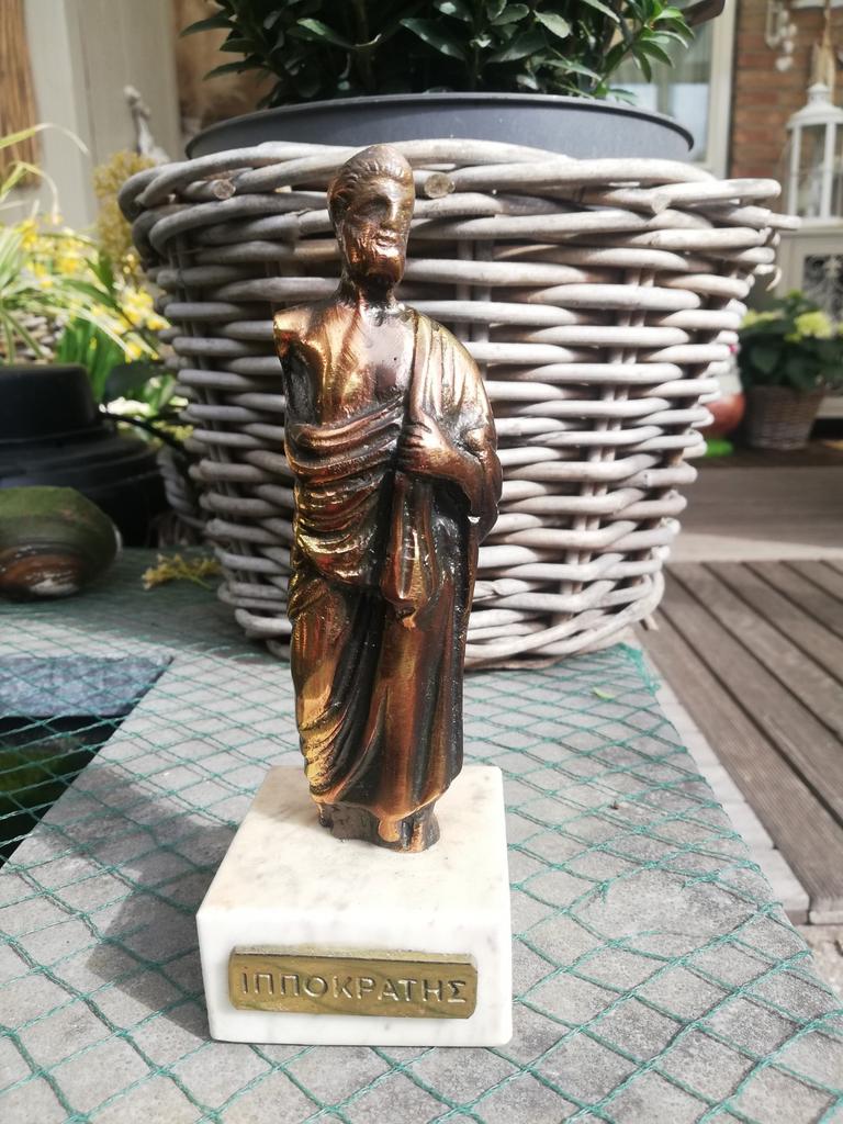 Standbeeld Hippocrates - Vader van de Geneeskunde, Verzamelen, Beelden en Beeldjes, Zo goed als nieuw, Mens, Ophalen of Verzenden