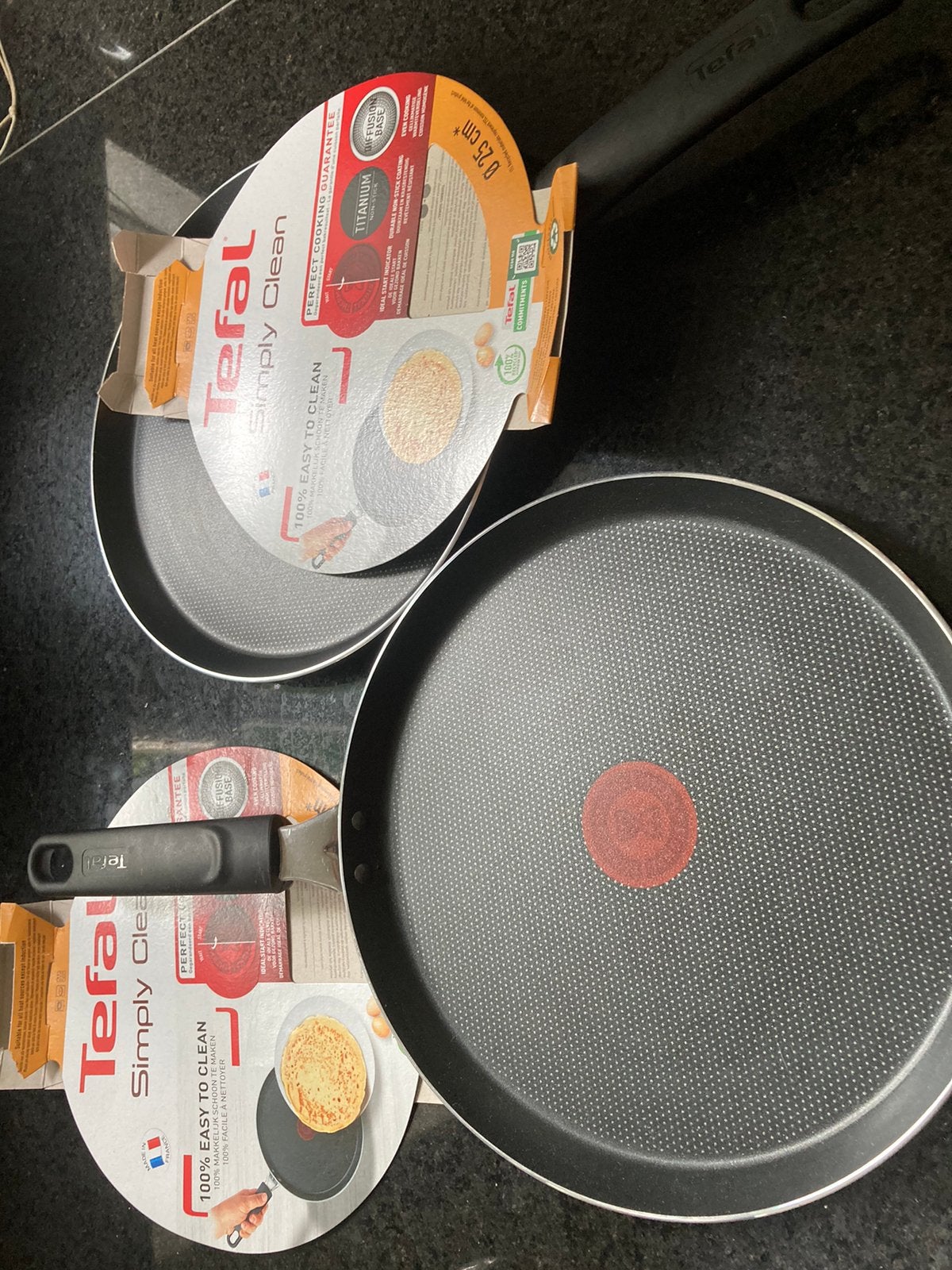 Tefal simply Clean pannenkoeken pannen nieuw, Ophalen of Verzenden, Nieuw, Rvs