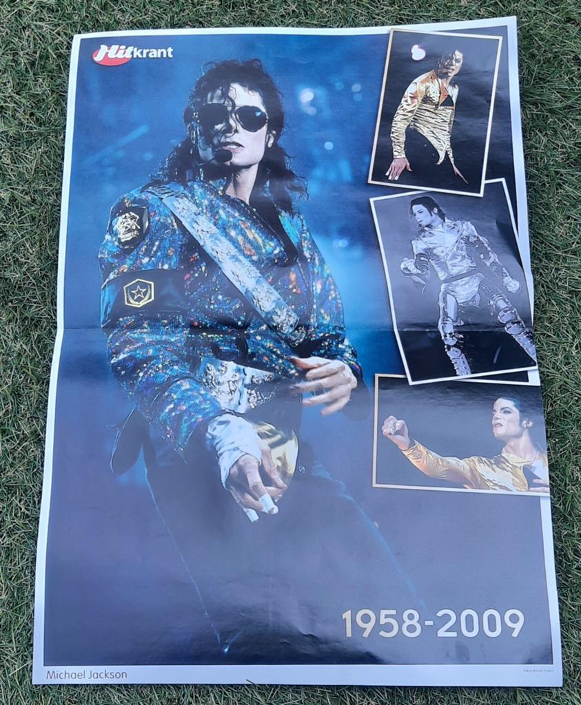 Poster 2x A4 Hitkrant 2009 Michael Jackson / Lady Gaga ea, Ophalen of Verzenden, Gebruikt, A1 t/m A3, Muziek