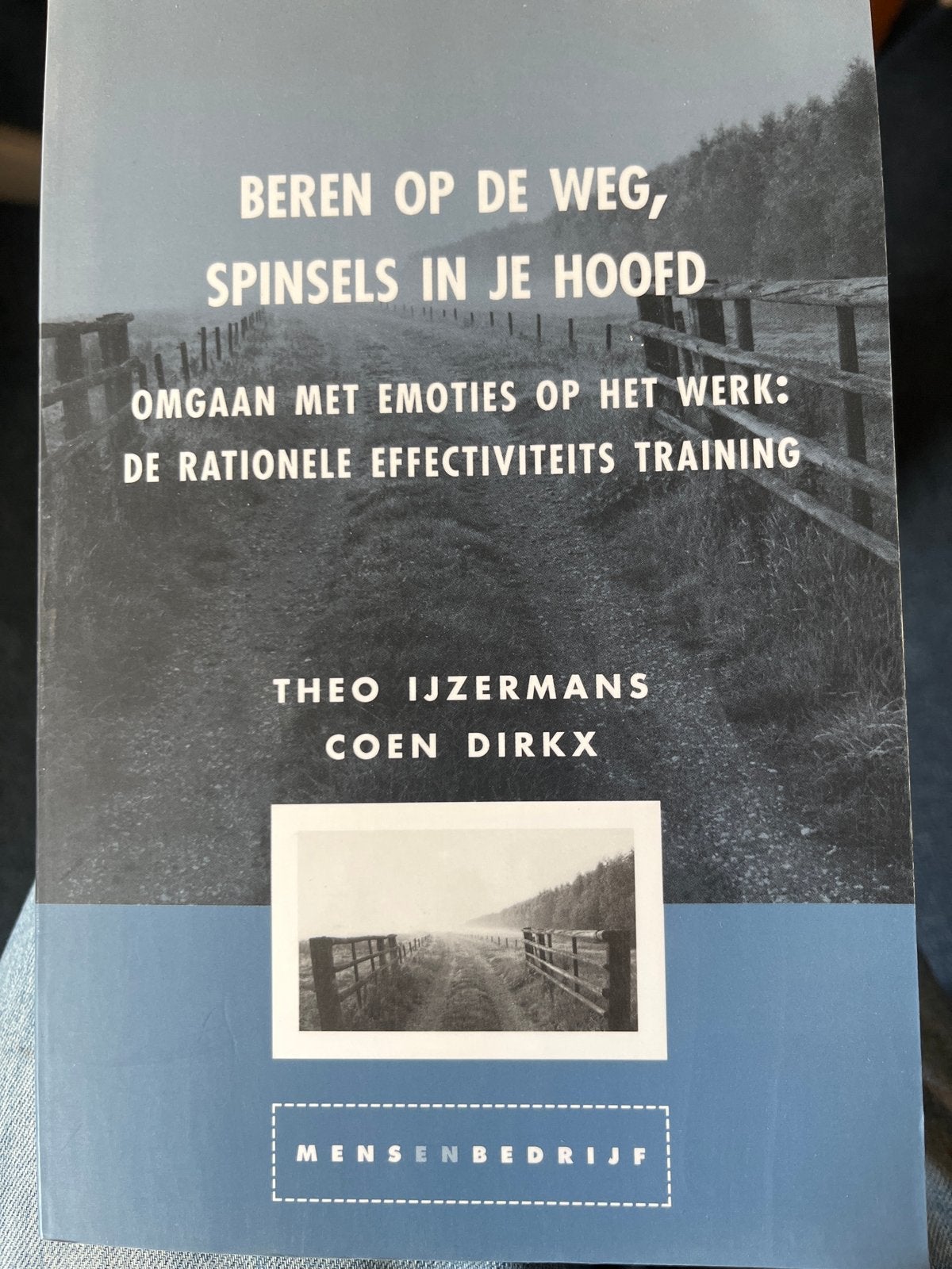 Beren op de weg, spinsels in je hoofd - Theo Ijzermans, Ophalen of Verzenden, Nieuw