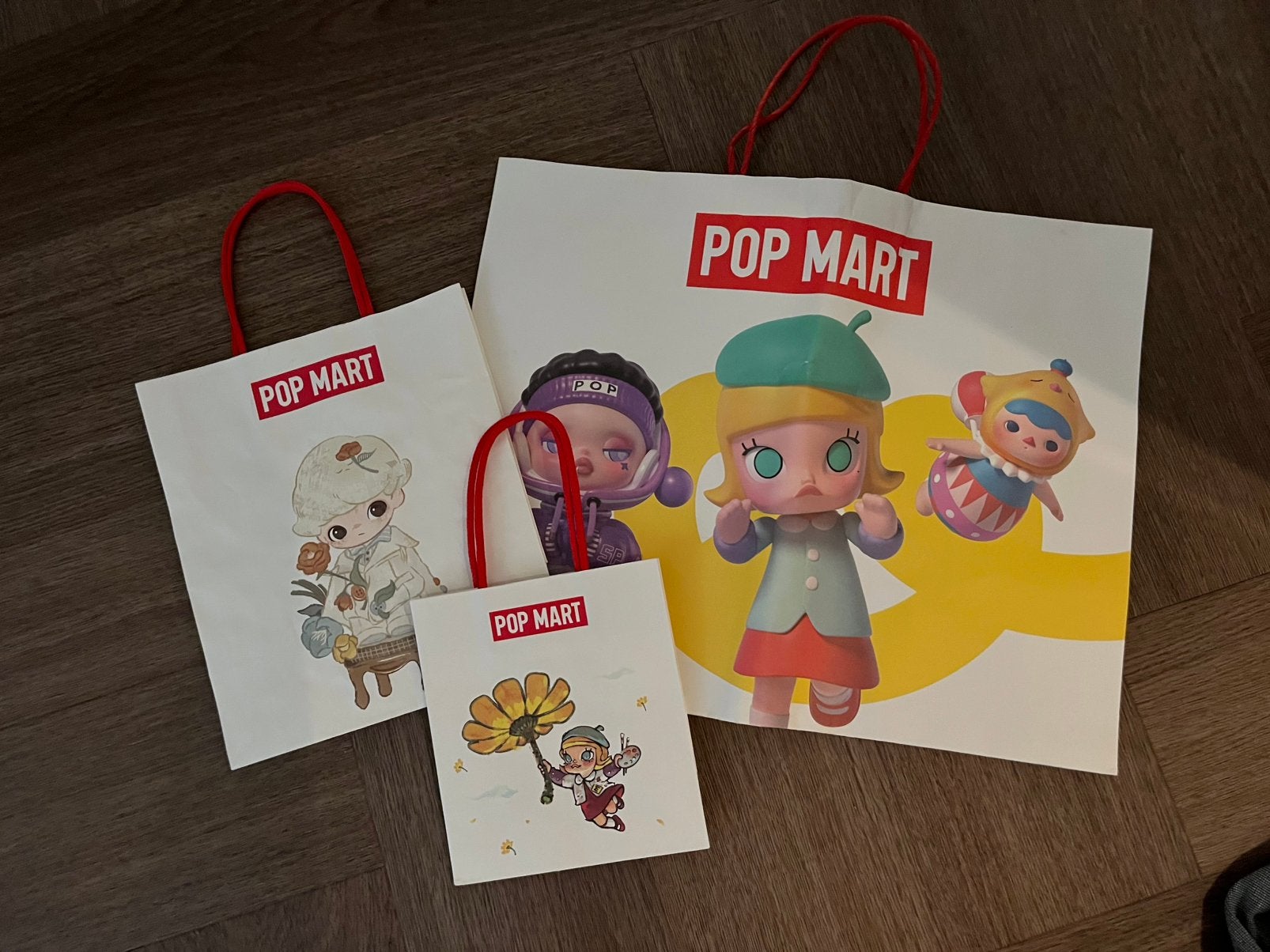 3 papieren tassen Popmart Labubu, Ophalen, Zo goed als nieuw