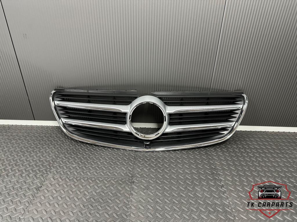 Mercedes w447 V-klasse grille met kamera gat, Mercedes-Benz AG, Voor, Mercedes-Benz, Nieuw