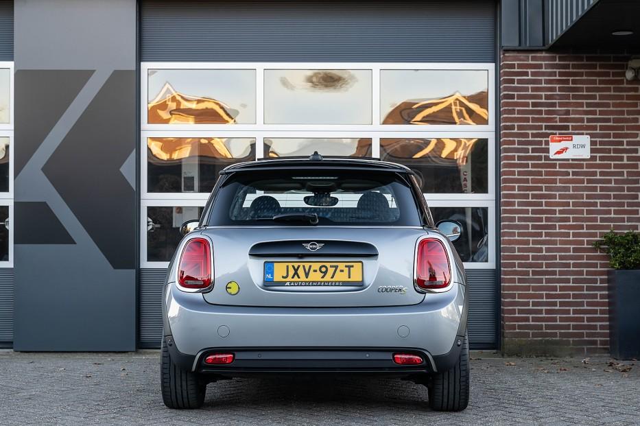 MINI Cooper SE Classic Trim | Panorama | Harman/Kardon | Hea, Auto's, Mini, Gebruikt, 33 kWh, 4 stoelen, Mini Electric