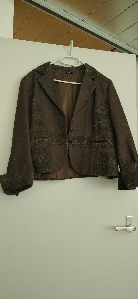 Vintage mantelpakje Sorelle maat 42, Kostuum of Pak, Maat 42/44 (L), Ophalen of Verzenden, Zo goed als nieuw