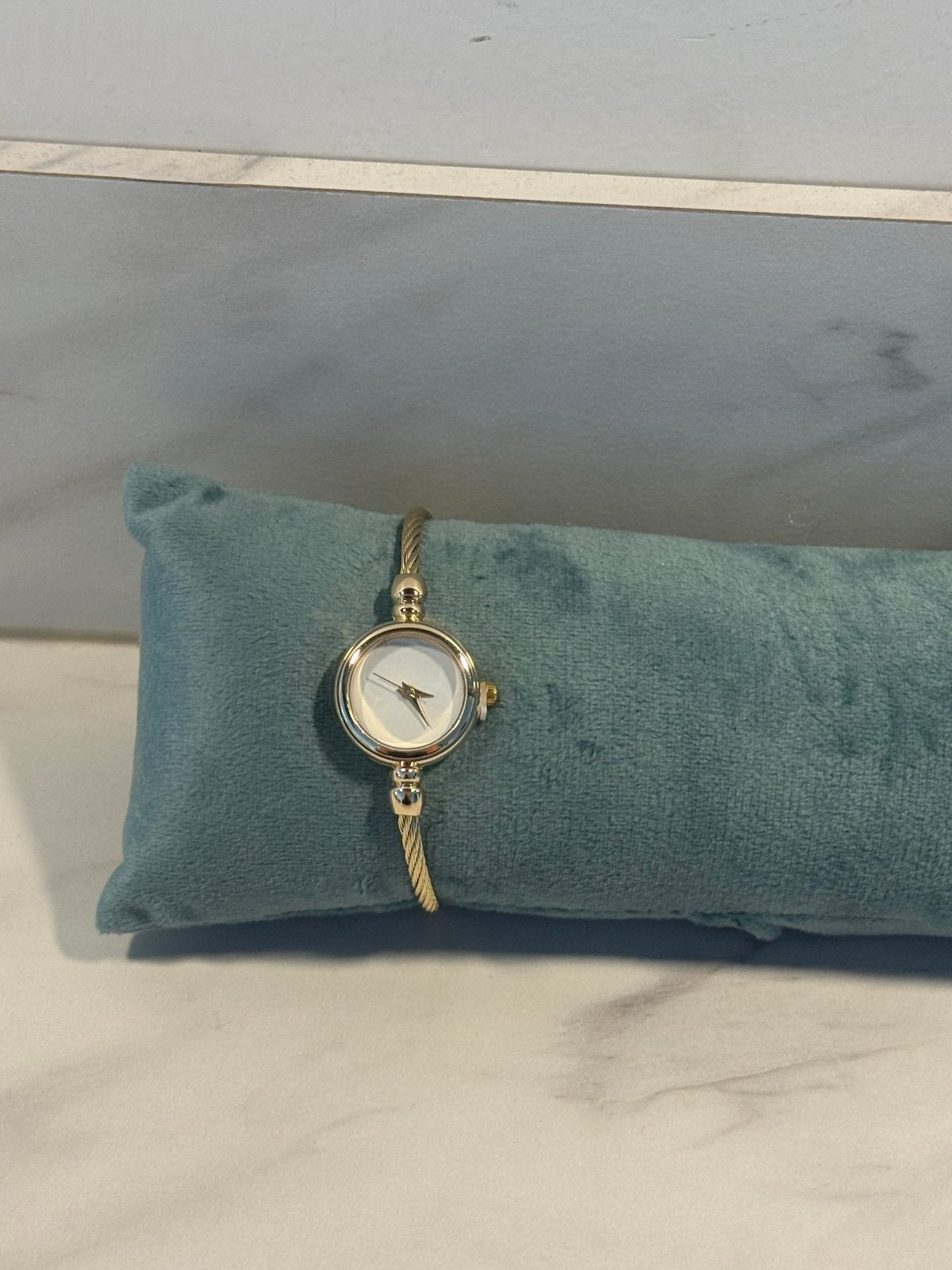 Elegant gouden armband horloge, Sieraden, Tassen en Uiterlijk, Horloges | Dames, Overige merken, Overige materialen, Gebruikt