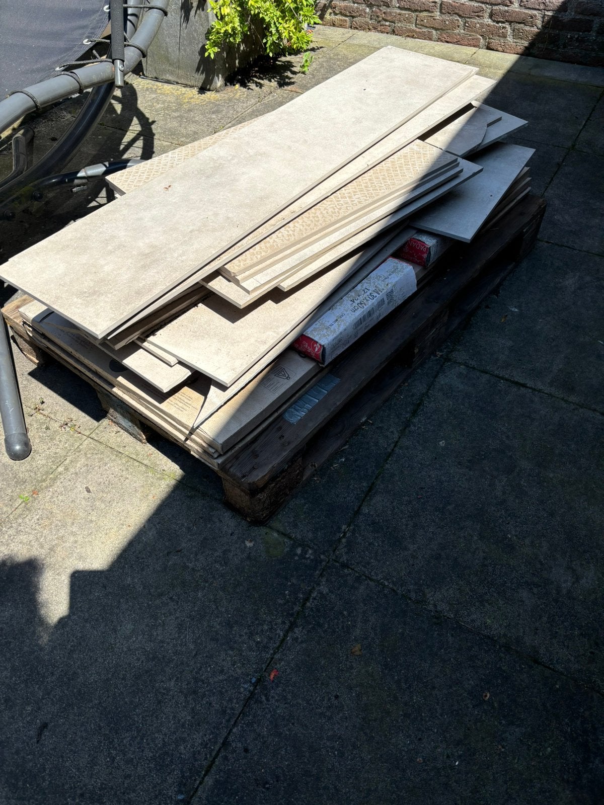 Licht grijze vloertegels(1,20x0,60) en donker grijze tegels, Ophalen, 60 cm of meer, Keramiek, Zo goed als nieuw