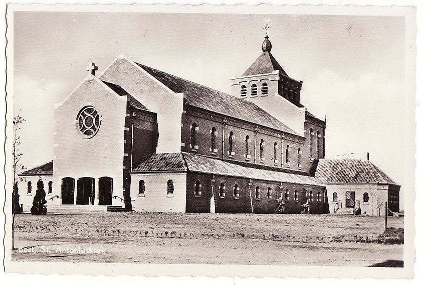 Best St. Antonius kerk Wilhelminadorp 1959 ., Ophalen, 1940 tot 1960, Ongelopen, Noord-Brabant
