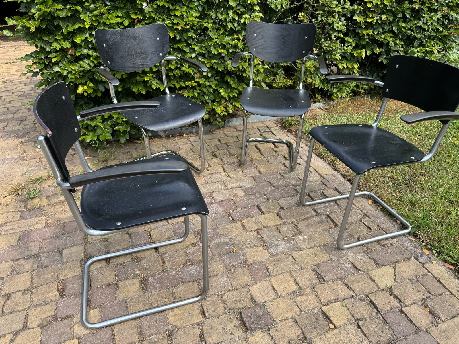 Vier vintage stoelen: twee Gispen en twee De Wit, Ophalen of Verzenden, Gebruikt, Zwart, Vier
