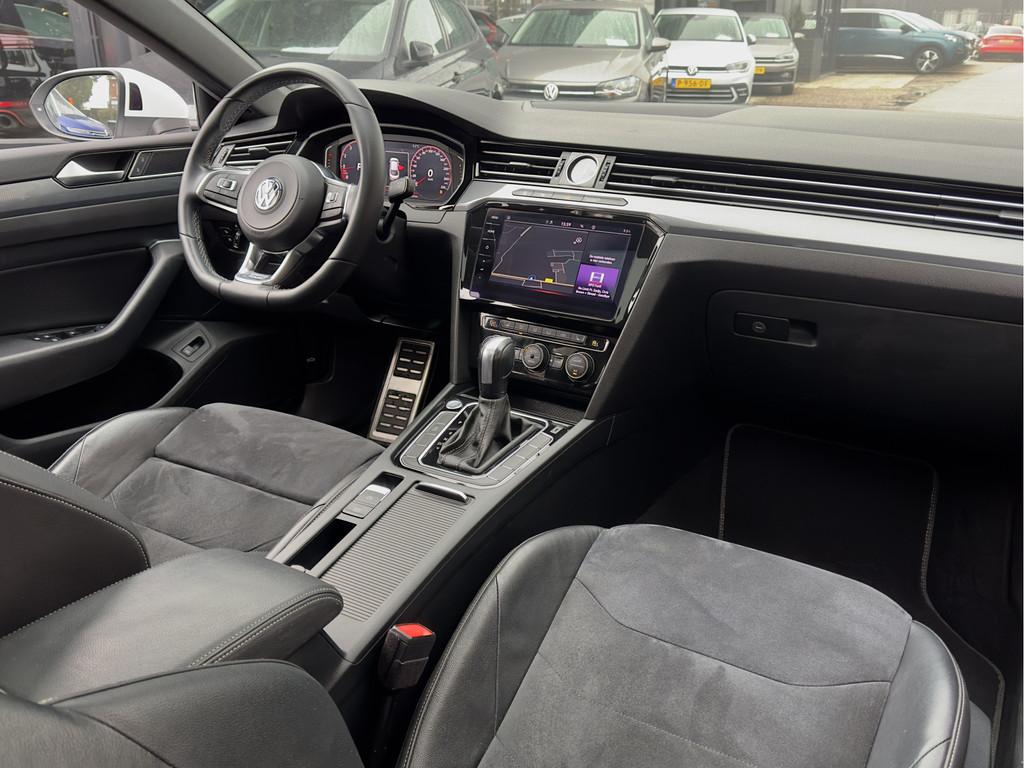 Volkswagen Arteon 2.0 TSI AUT7 3X R-LINE 191PK PANODAK LEDER, Auto's, Volkswagen, Arteon, Euro 6, 1984 cc, Wit