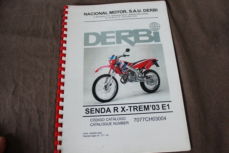 Derbi Senda R X-Trem 2003 parts catalogue, Ophalen of Verzenden, Zo goed als nieuw
