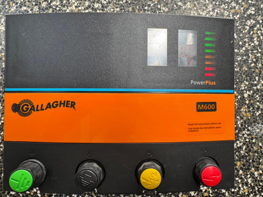 Gallagher M600 Profesioneel Schrikdraadapparaat, Dieren en Toebehoren, Stalling en Weidegang