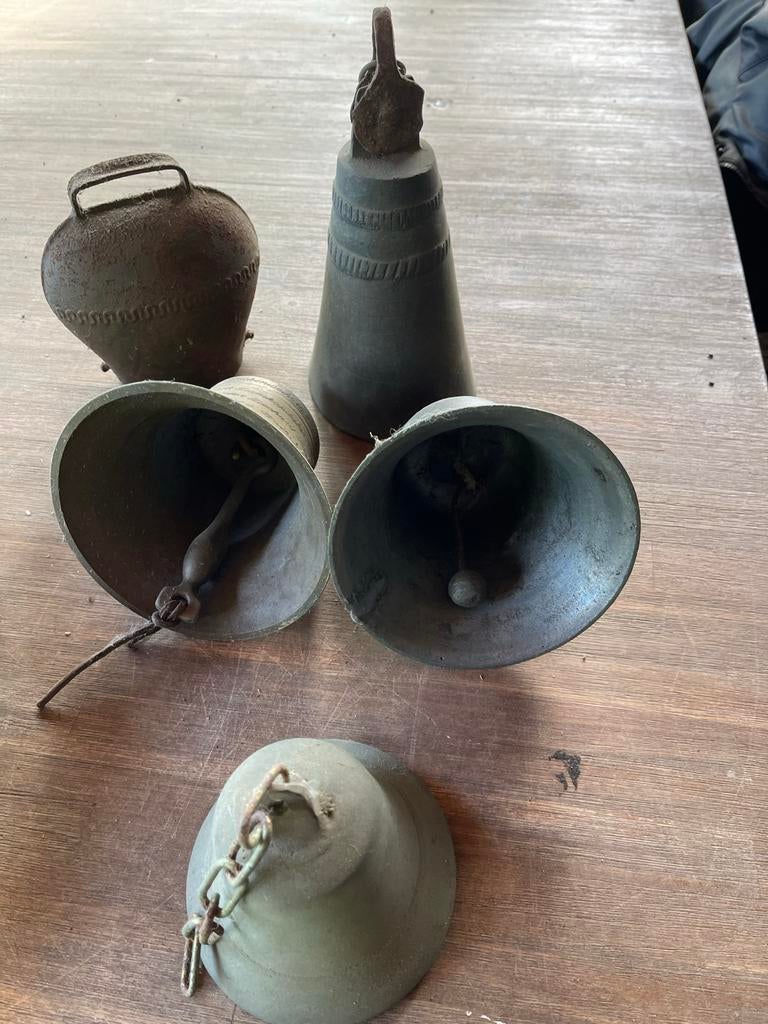 Oude bellen - Diverse maten en materialen, Ophalen of Verzenden